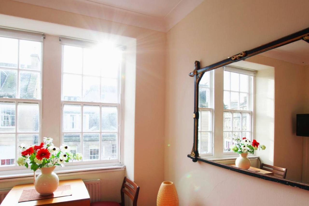 Joivy Bright Flat With Workspace In New Town Edimburgo Esterno foto